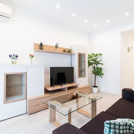 Wekey Homes Granada, Elvira Suites Centro Εξωτερικό φωτογραφία