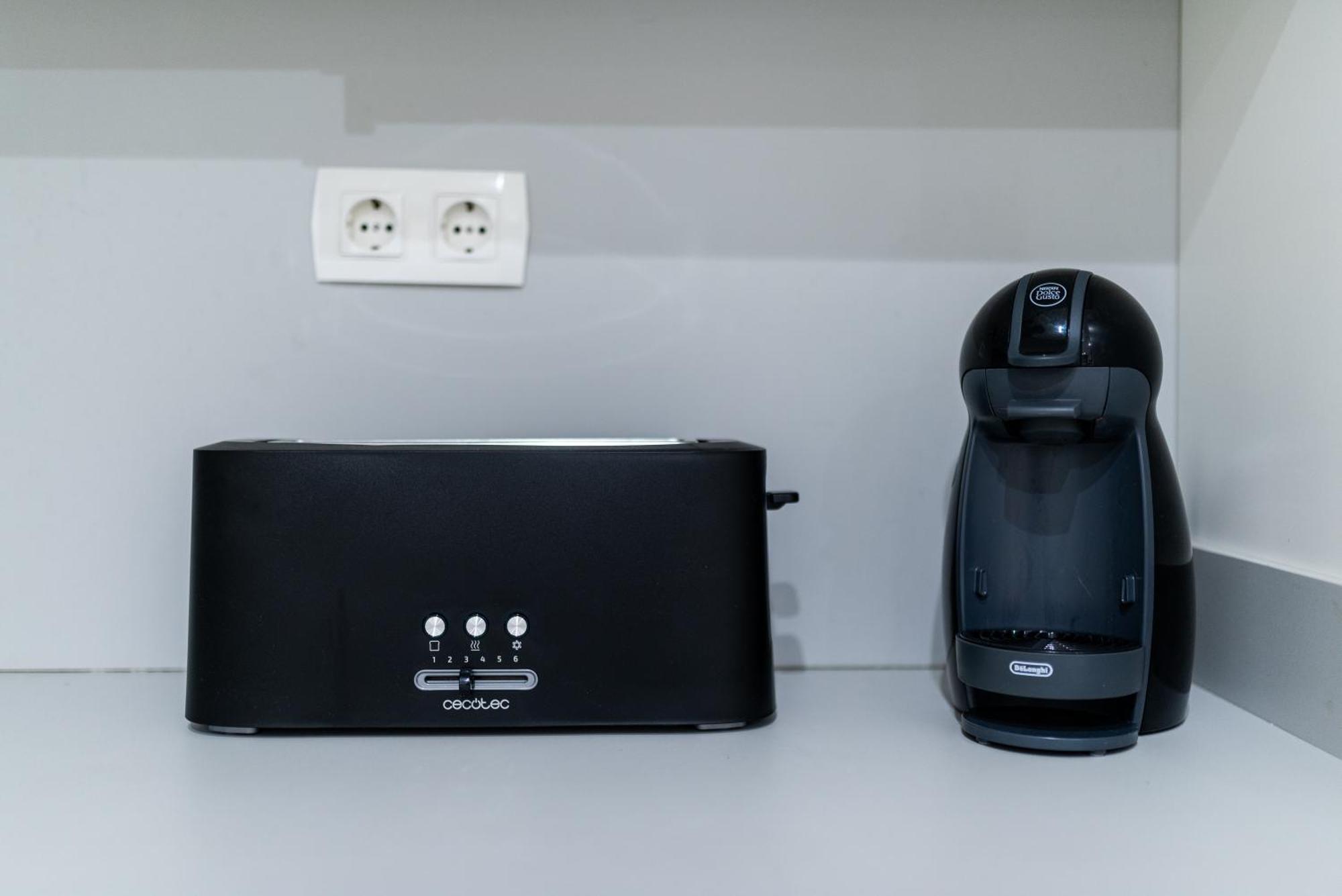 Wekey Homes Granada, Elvira Suites Centro Εξωτερικό φωτογραφία
