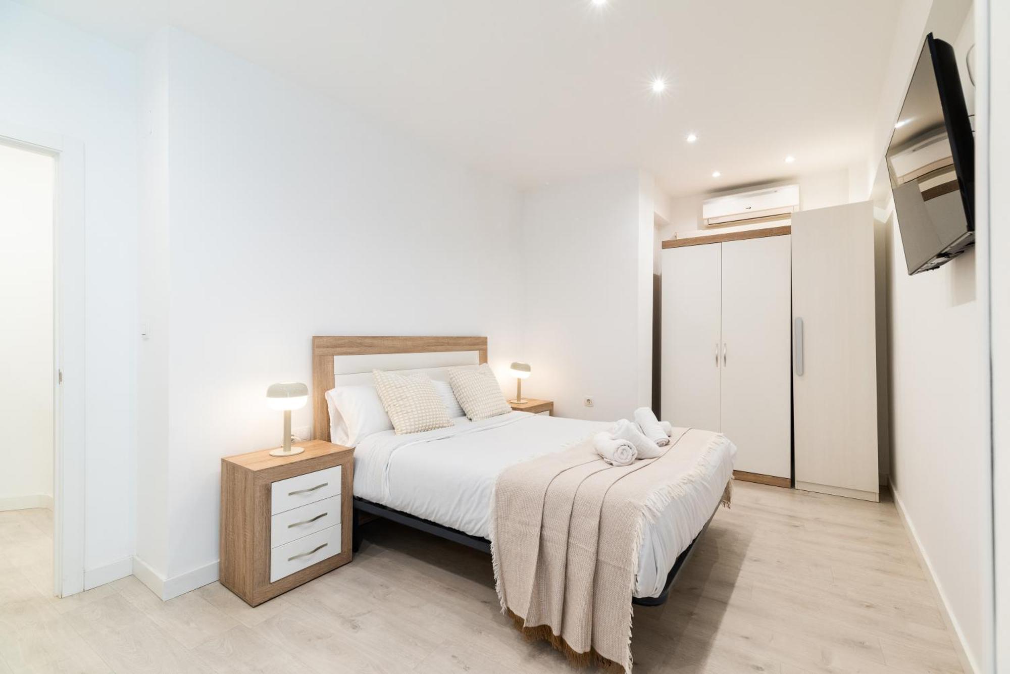 Wekey Homes Granada, Elvira Suites Centro Εξωτερικό φωτογραφία