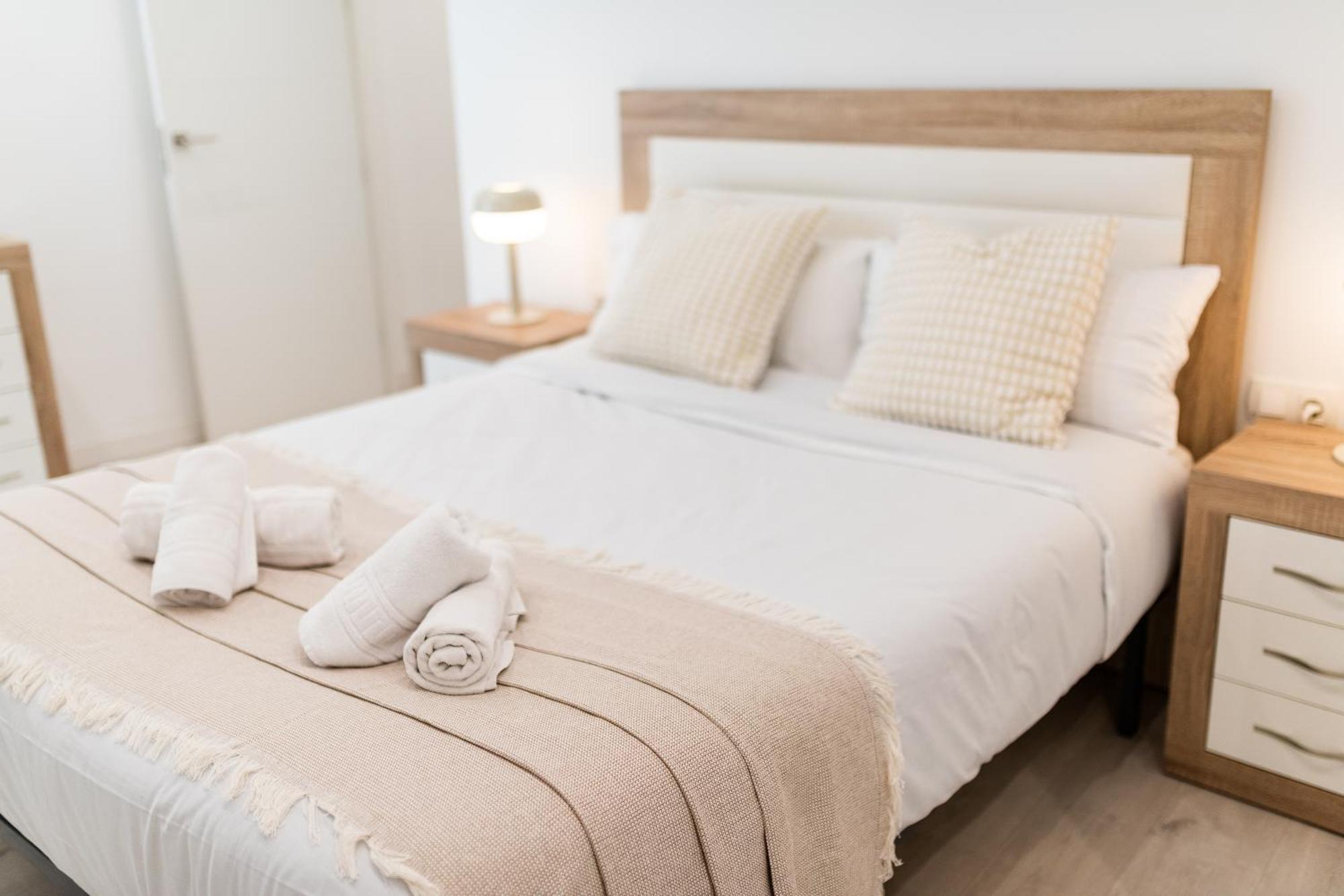 Wekey Homes Granada, Elvira Suites Centro Εξωτερικό φωτογραφία