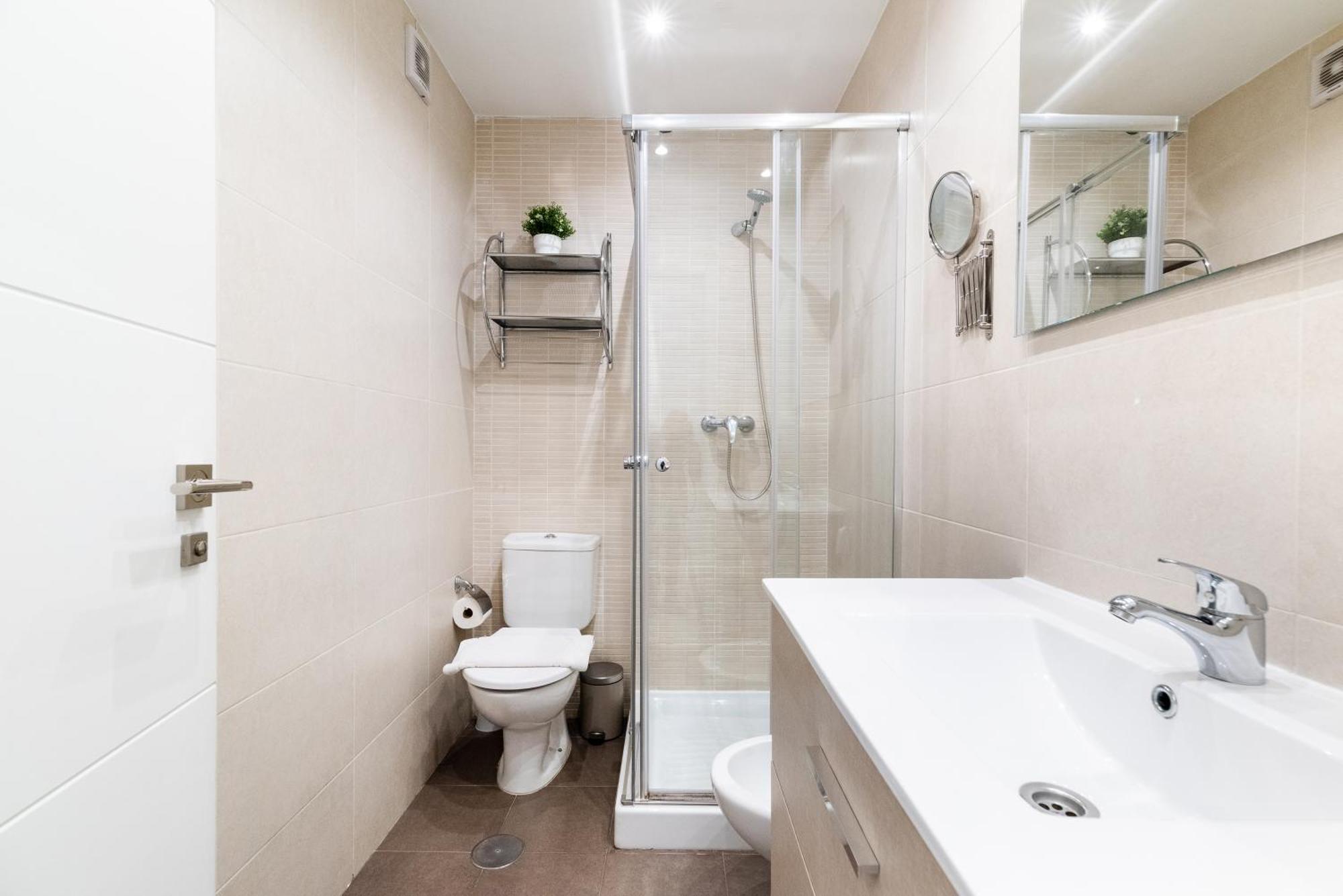 Wekey Homes Granada, Elvira Suites Centro Εξωτερικό φωτογραφία