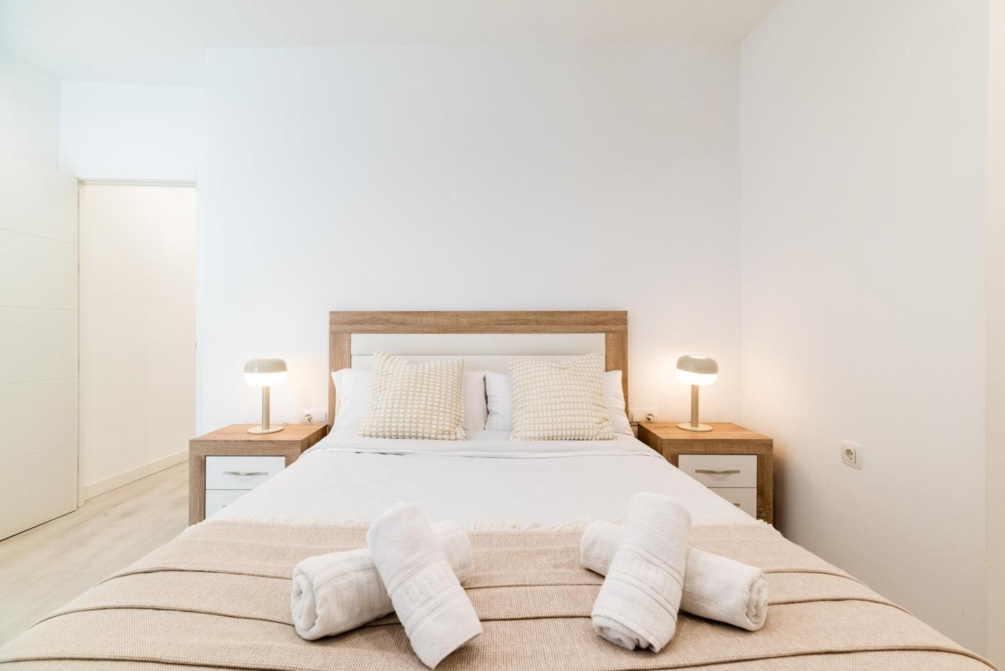 Wekey Homes Granada, Elvira Suites Centro Εξωτερικό φωτογραφία