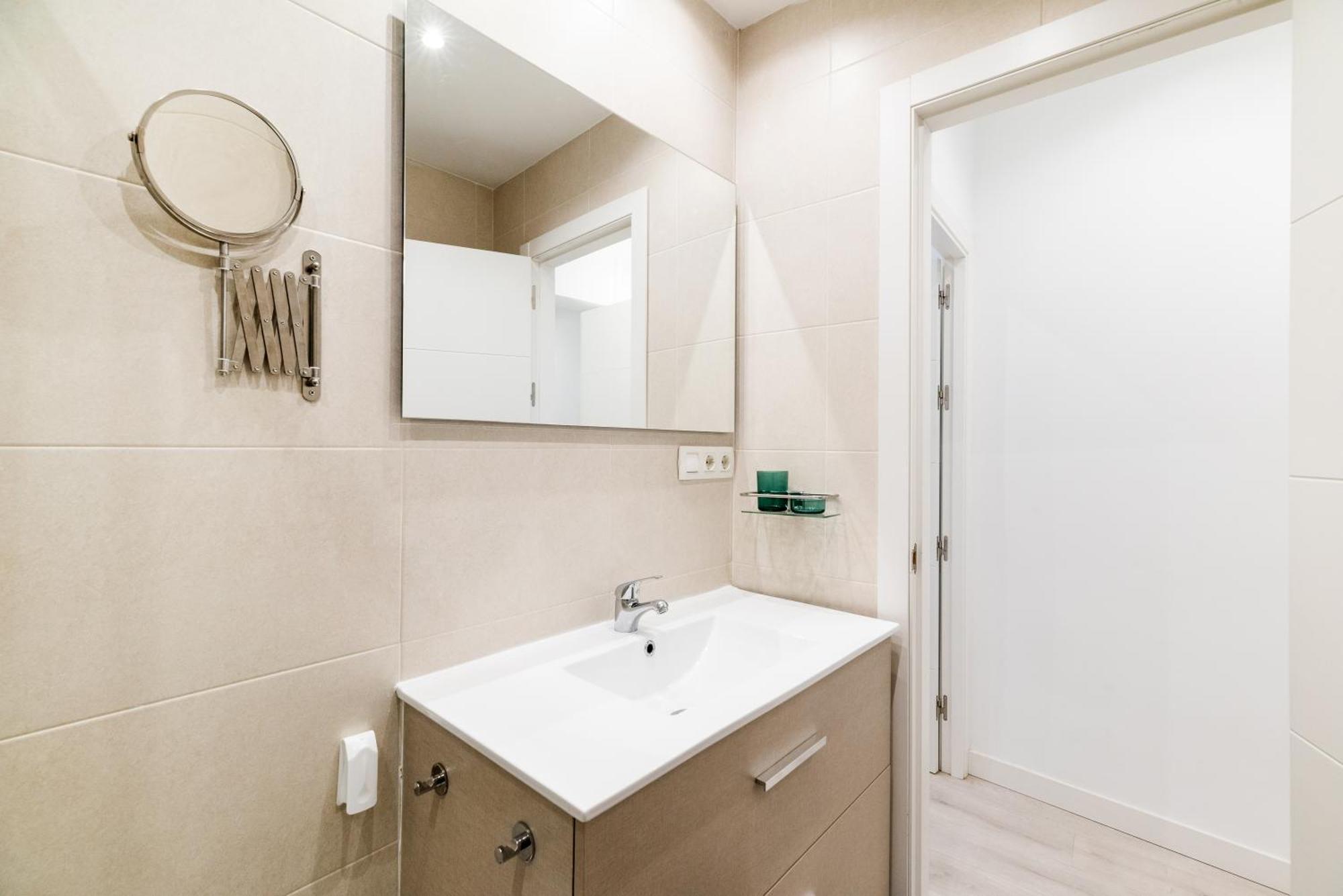 Wekey Homes Granada, Elvira Suites Centro Εξωτερικό φωτογραφία