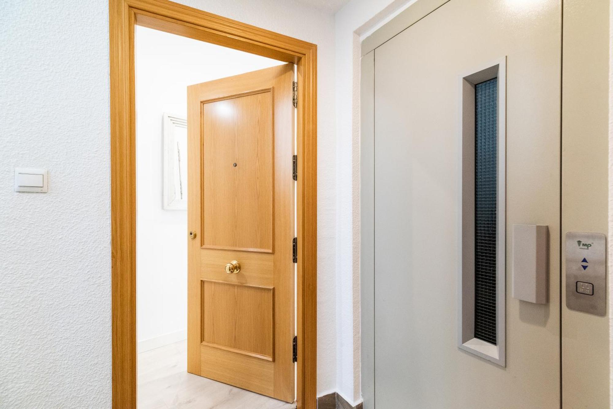 Wekey Homes Granada, Elvira Suites Centro Εξωτερικό φωτογραφία